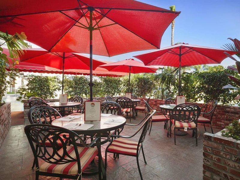 Ramada By Wyndham Costa Mesa/Newport Beach Εξωτερικό φωτογραφία