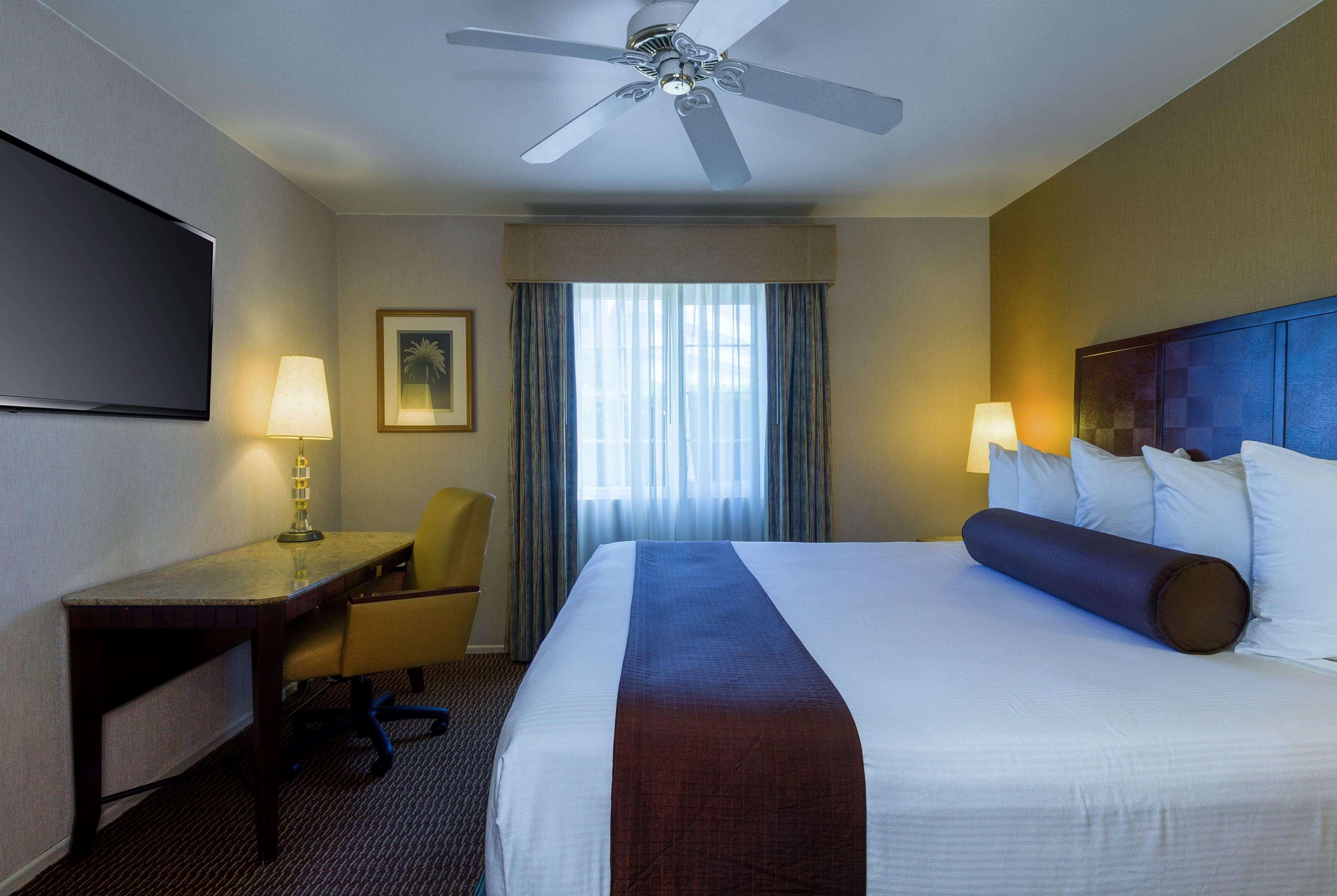 Ramada By Wyndham Costa Mesa/Newport Beach Εξωτερικό φωτογραφία