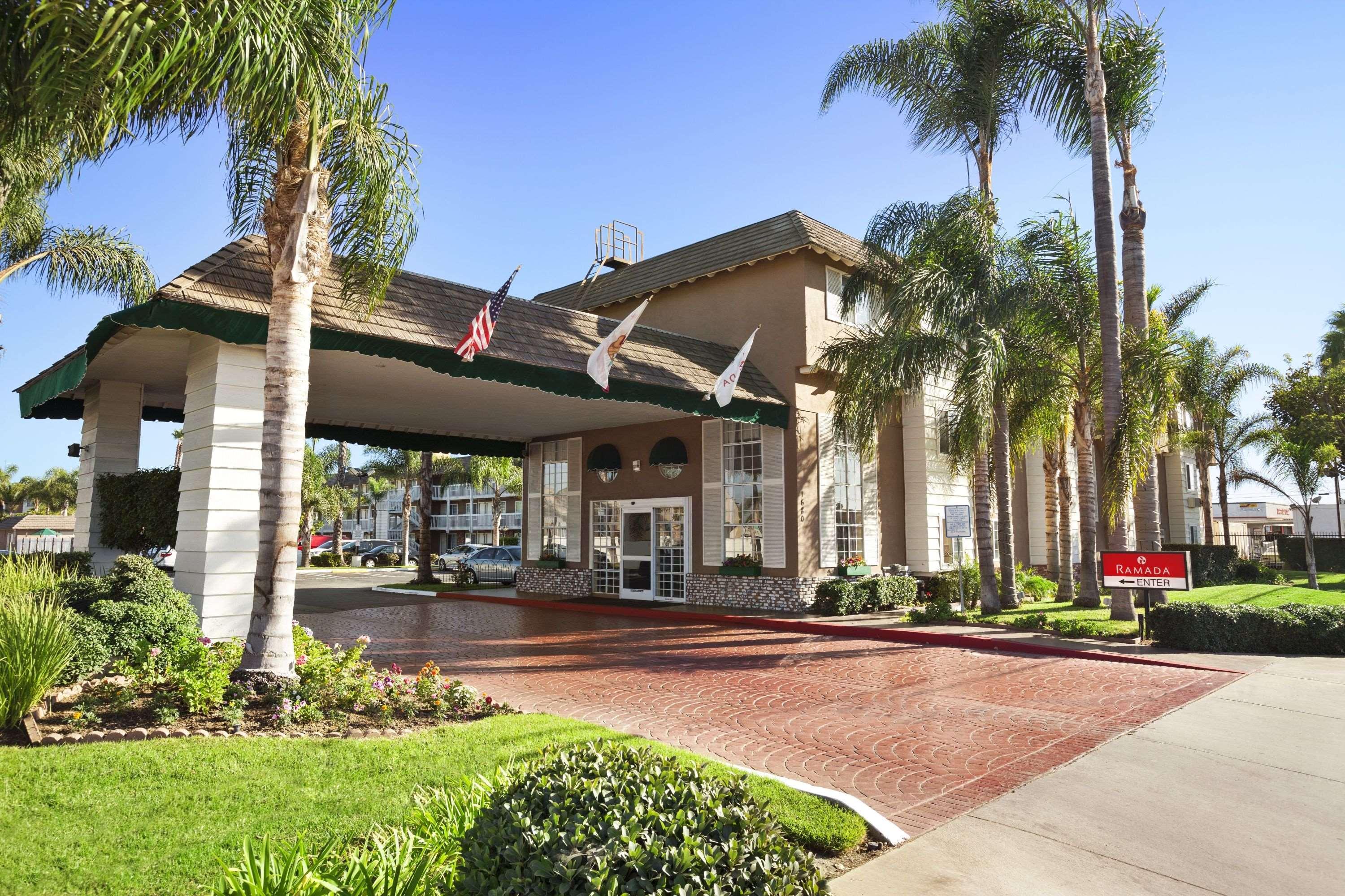 Ramada By Wyndham Costa Mesa/Newport Beach Εξωτερικό φωτογραφία
