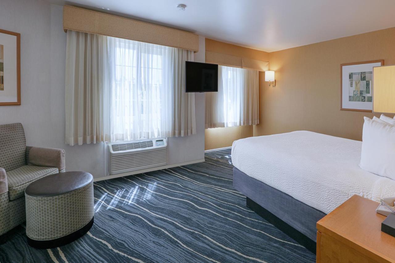 Ramada By Wyndham Costa Mesa/Newport Beach Εξωτερικό φωτογραφία