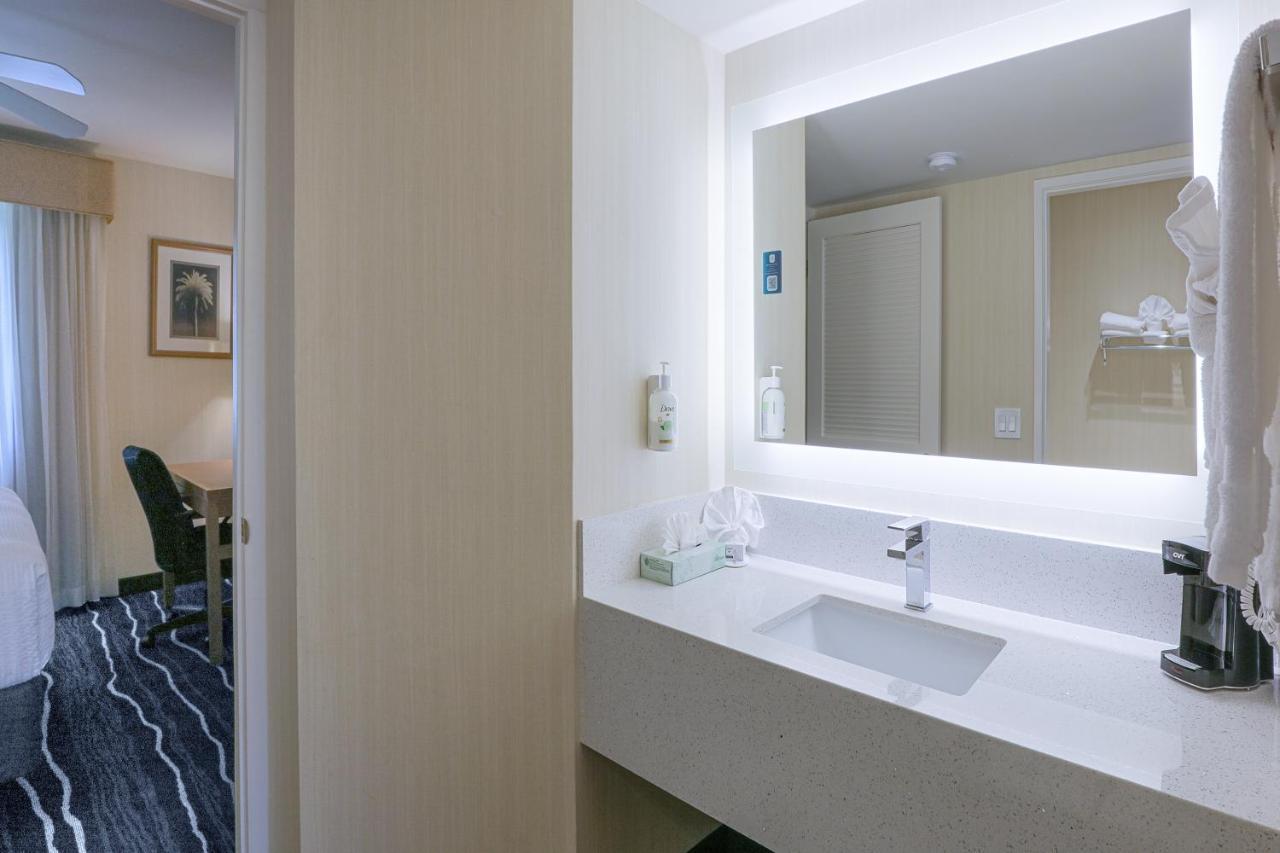 Ramada By Wyndham Costa Mesa/Newport Beach Εξωτερικό φωτογραφία