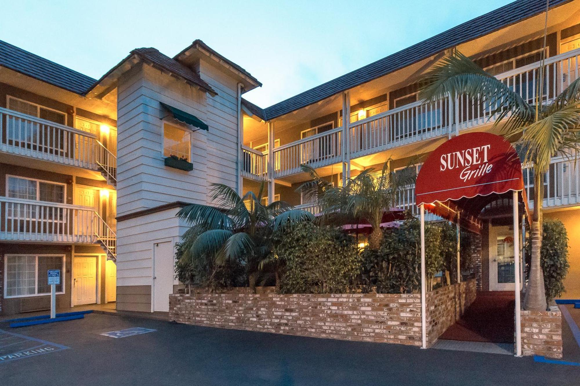 Ramada By Wyndham Costa Mesa/Newport Beach Εξωτερικό φωτογραφία